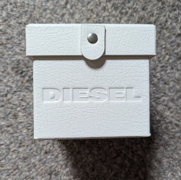 Diesel Watch, Double Down Series Analog Display, Analog Quartz Black Men's Watch - Picture 5 of 5